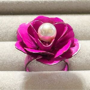 Metal Pink Flower Faux Pearl Ring- Pretty big! Retro Statement Ring adju…